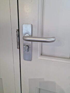 Internal door handle and thumb turn lock scaled